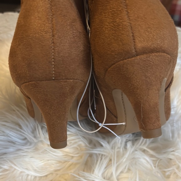 Universal Thread Brown Ankle Booties with Pointed Toe - Picture 3 of 5